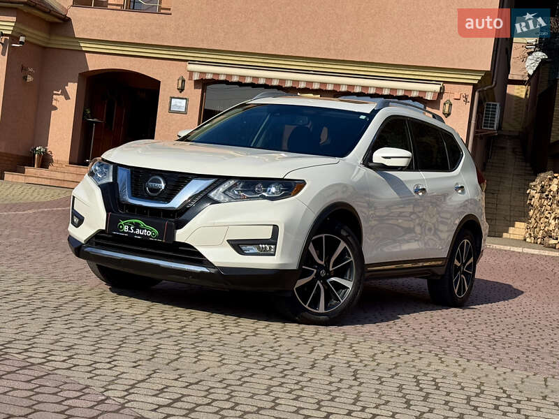 Nissan Rogue (2018)