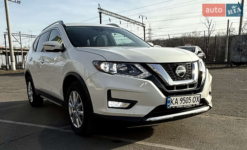 Nissan Rogue (2019)