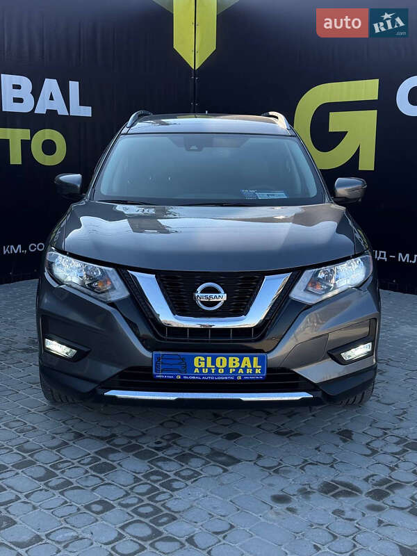Nissan Rogue (2017)