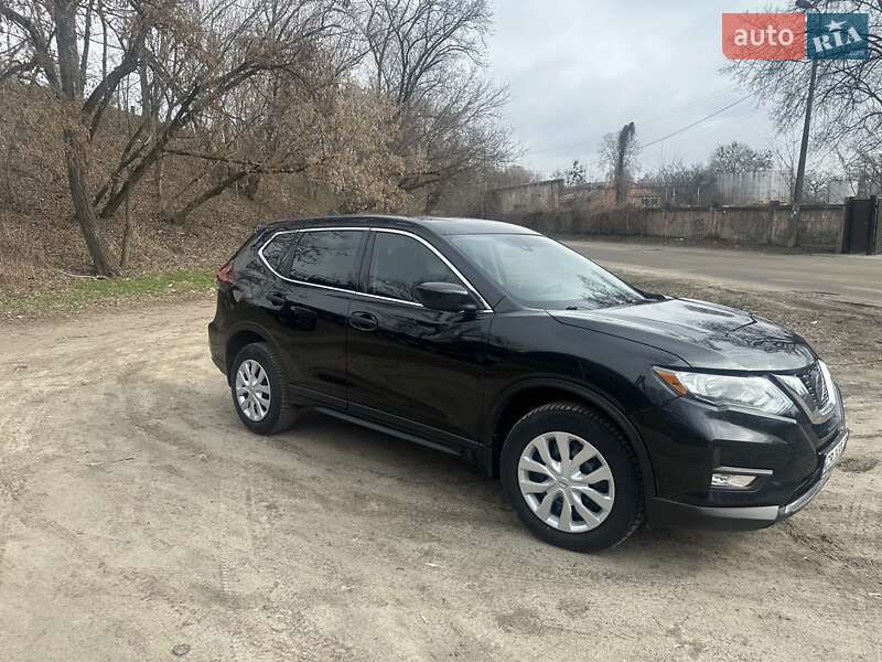 Nissan Rogue (2018)