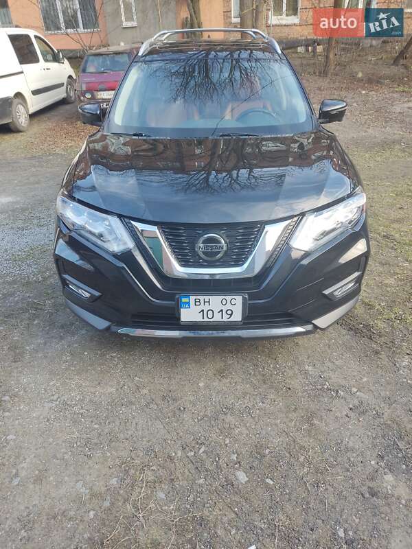 Nissan Rogue (2018)