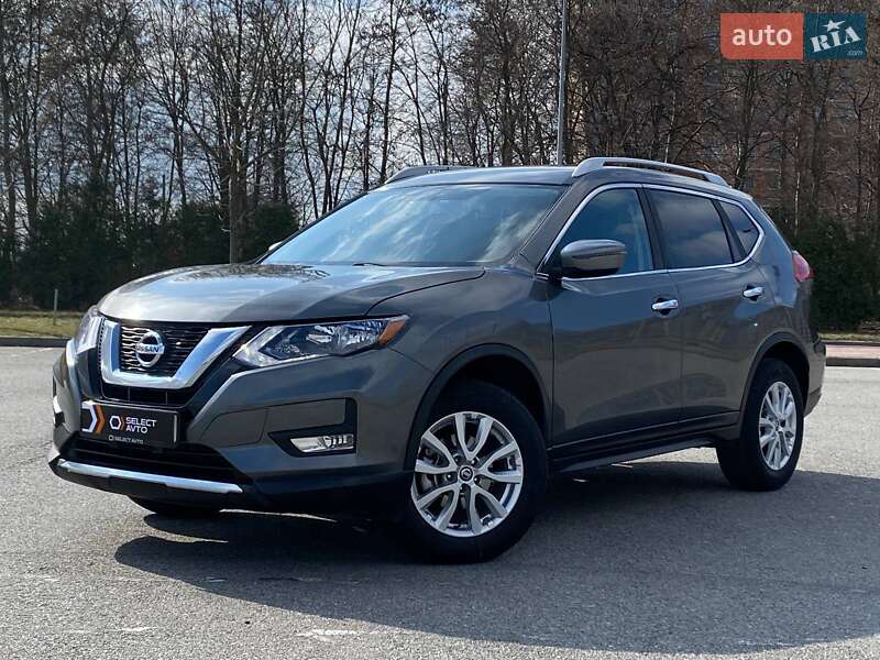 Nissan Rogue (2017)