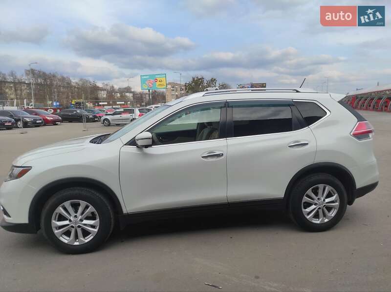 Nissan Rogue (2016)