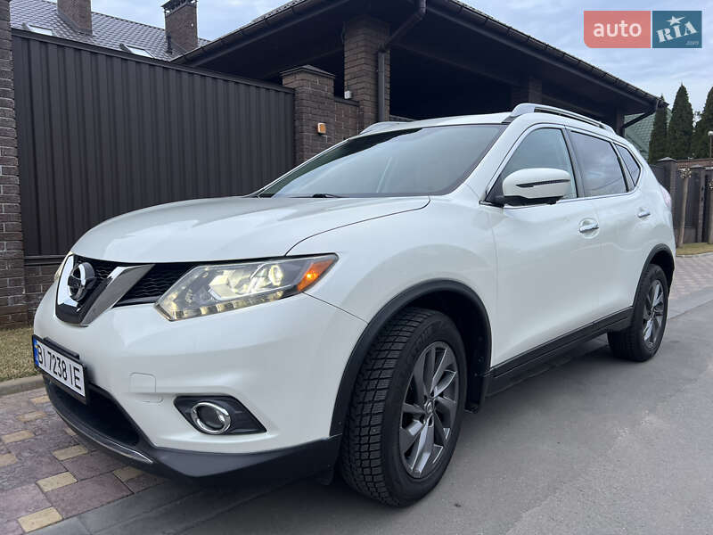 Nissan Rogue (2016)