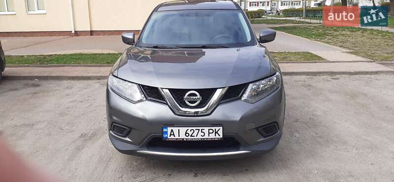 Nissan Rogue (2016)