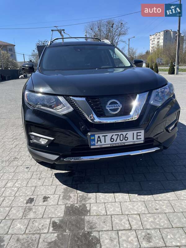 Nissan Rogue (2018)
