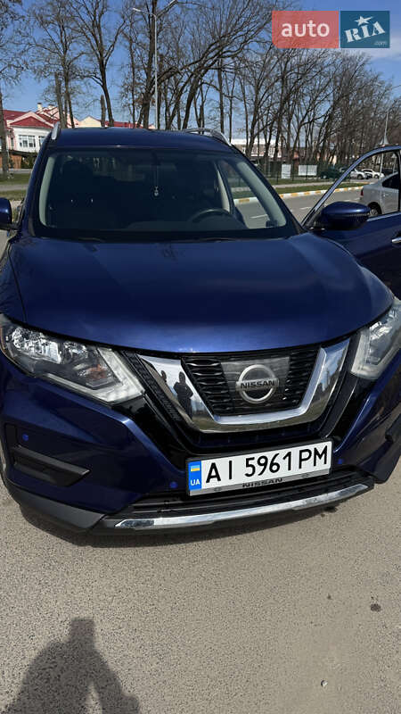 Nissan Rogue (2017)