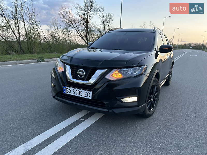 Nissan Rogue (2017)