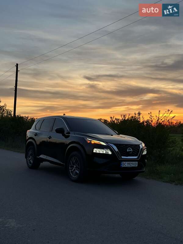 Nissan Rogue (2020)