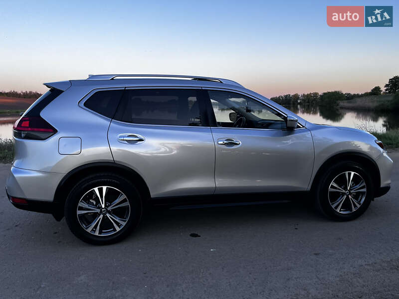 Nissan Rogue (2019)
