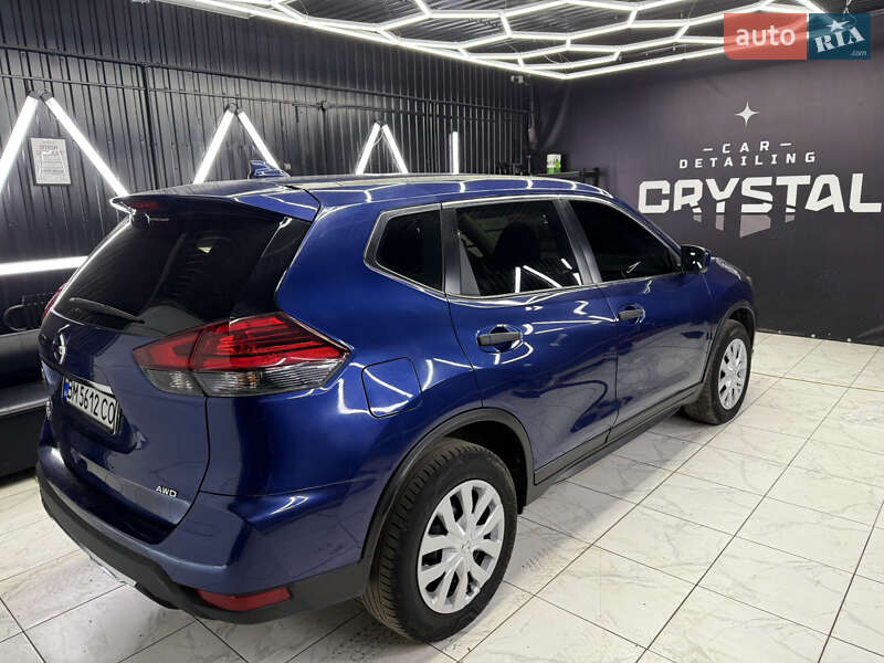 Nissan Rogue (2017)