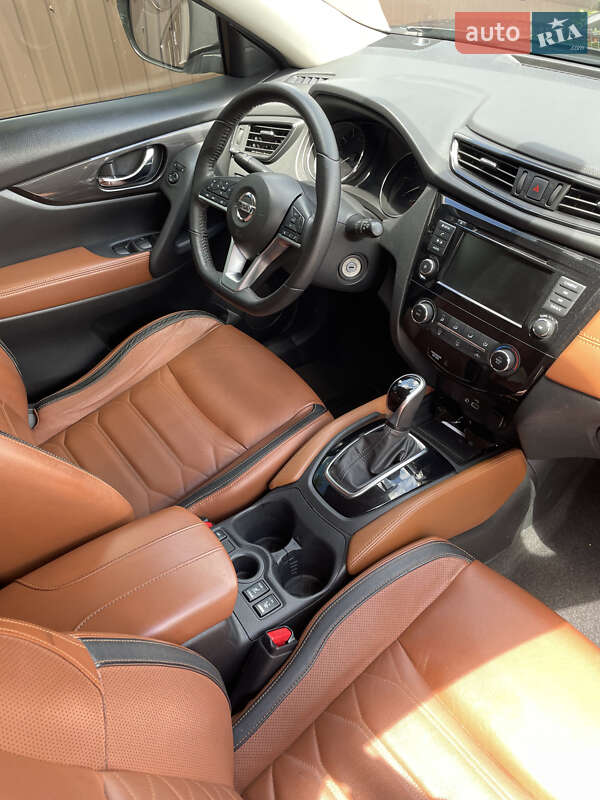 Nissan Rogue (2019)