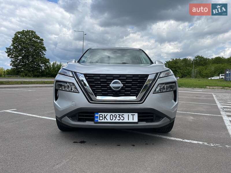 Nissan Rogue (2022)