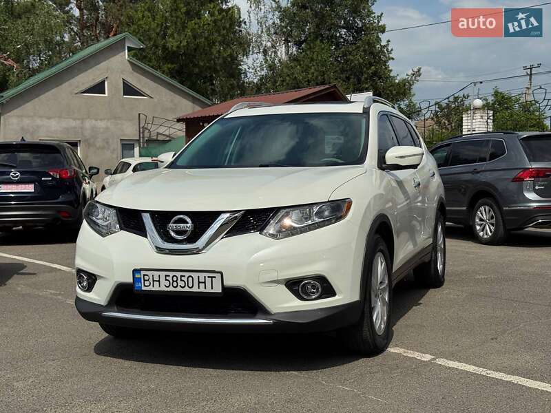 Nissan Rogue (2015)