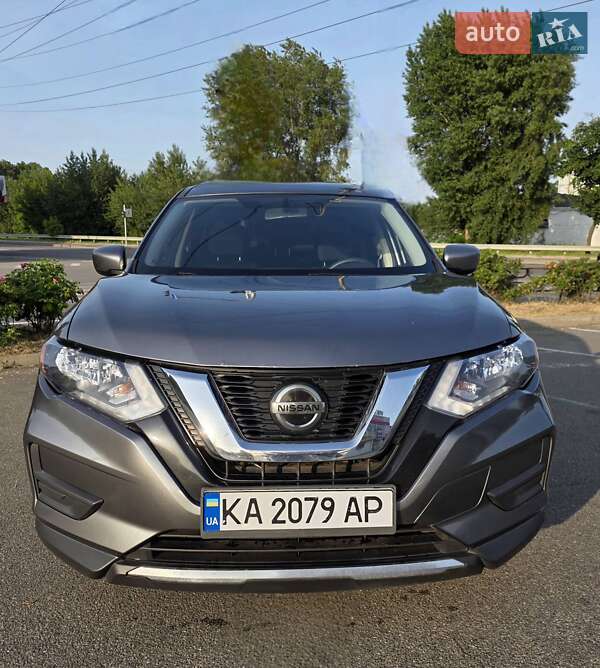 Nissan Rogue (2018)
