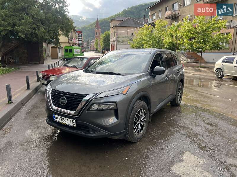 Nissan Rogue (2020)