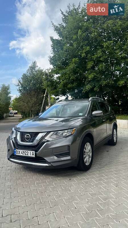 Nissan Rogue (2018)