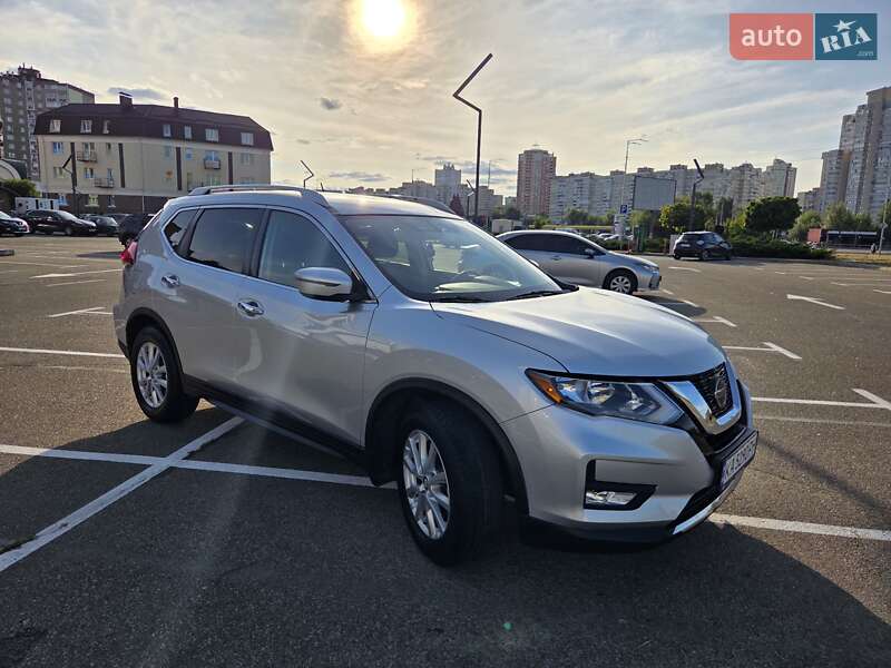 Nissan Rogue (2018)
