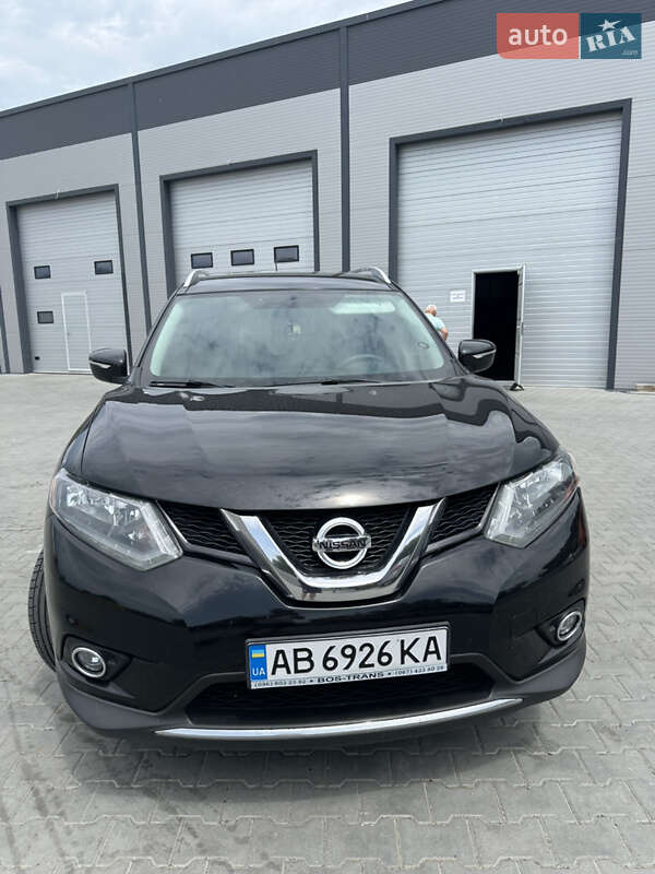 Nissan Rogue (2015)