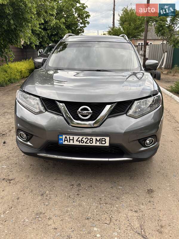 Nissan Rogue (2015)