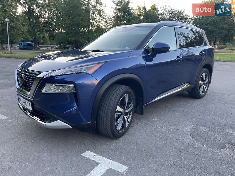 Nissan Rogue (2020)