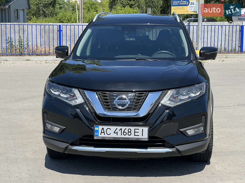 Nissan Rogue (2017)