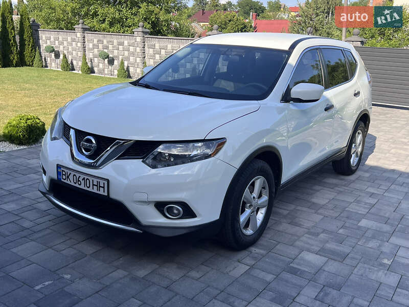 Nissan Rogue (2016)