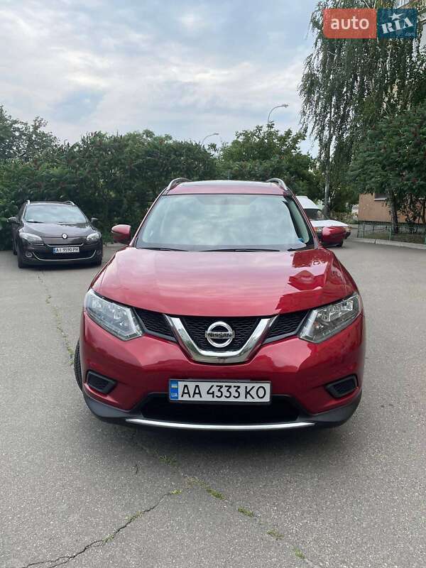 Nissan Rogue (2016)