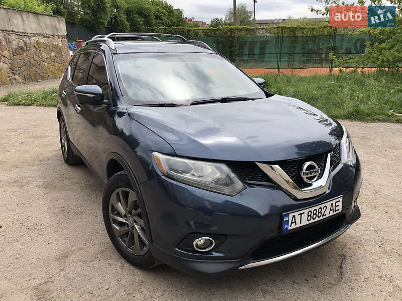Nissan Rogue (2015)