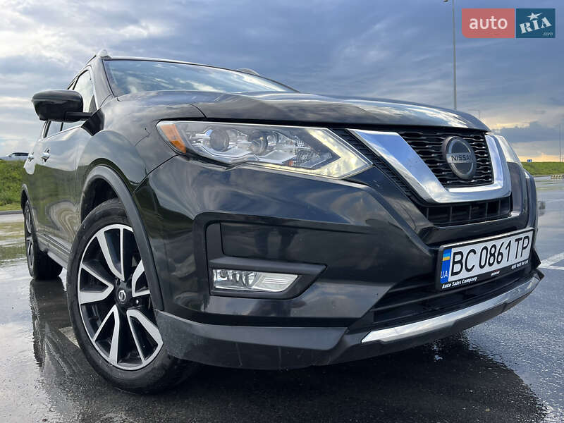 Nissan Rogue (2018)