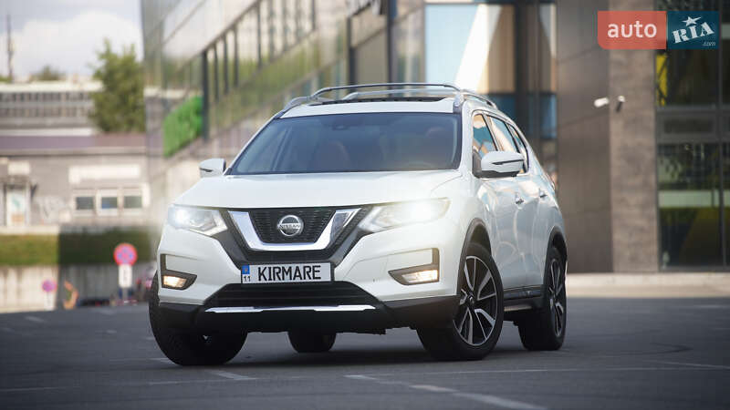 Nissan Rogue (2019)