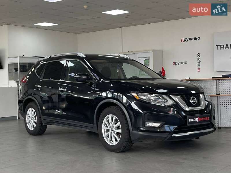 Nissan Rogue (2017)