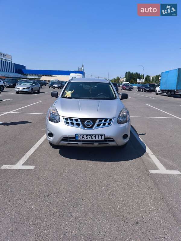Nissan Rogue (2015)