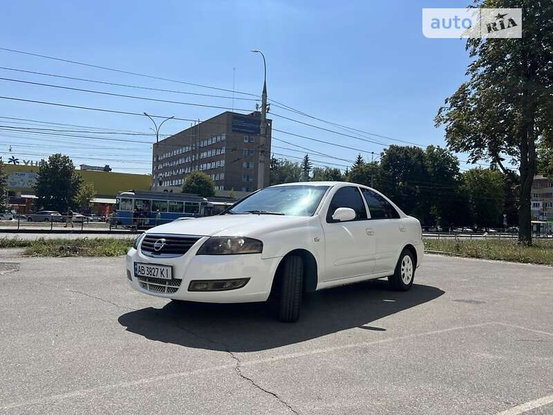 Nissan Sunny (2008)