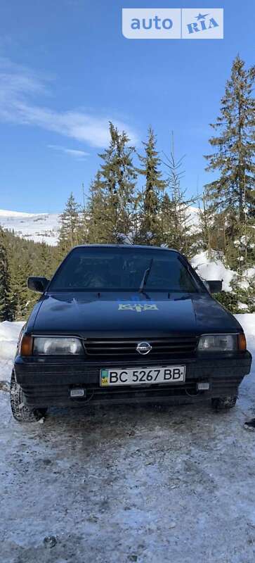 Nissan Sunny (1988)