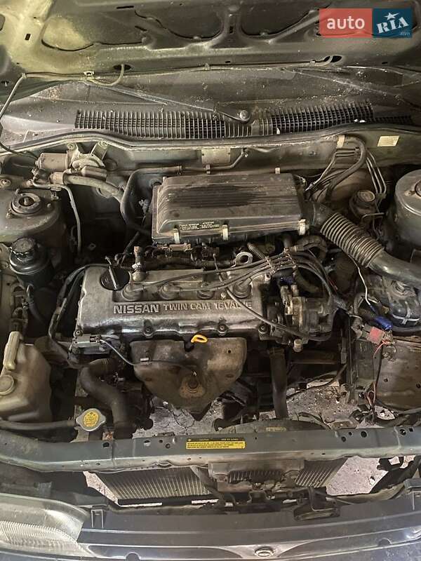 Nissan Sunny (1993)
