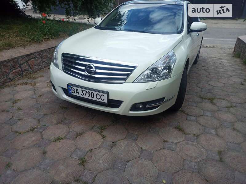 Nissan Teana (2010)