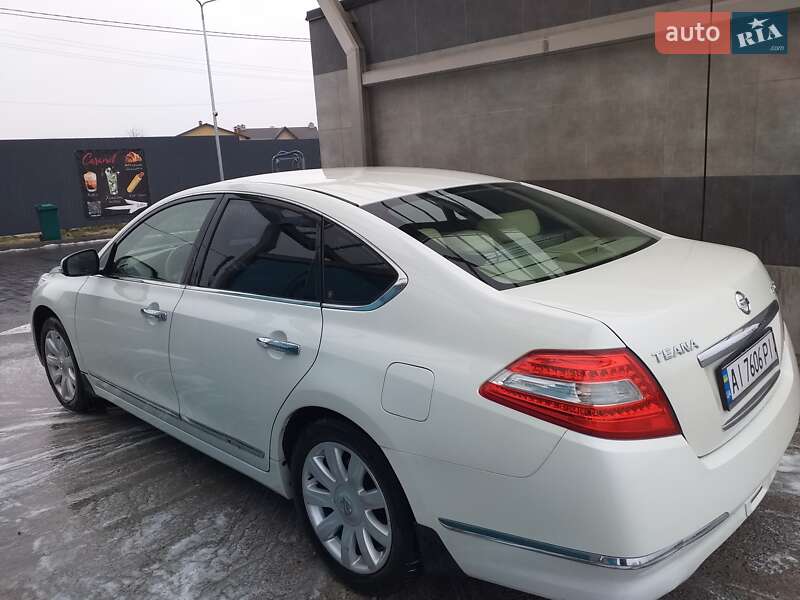 Nissan Teana (2011)