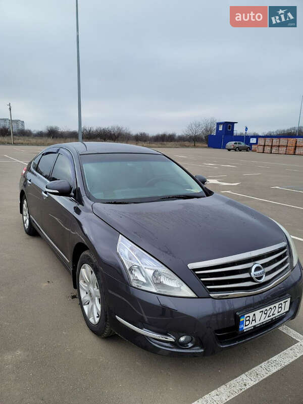Nissan Teana (2010)