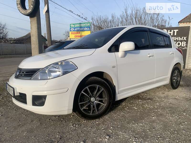 Nissan Tiida (2011)