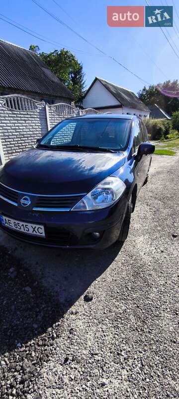 Nissan Tiida (2008)