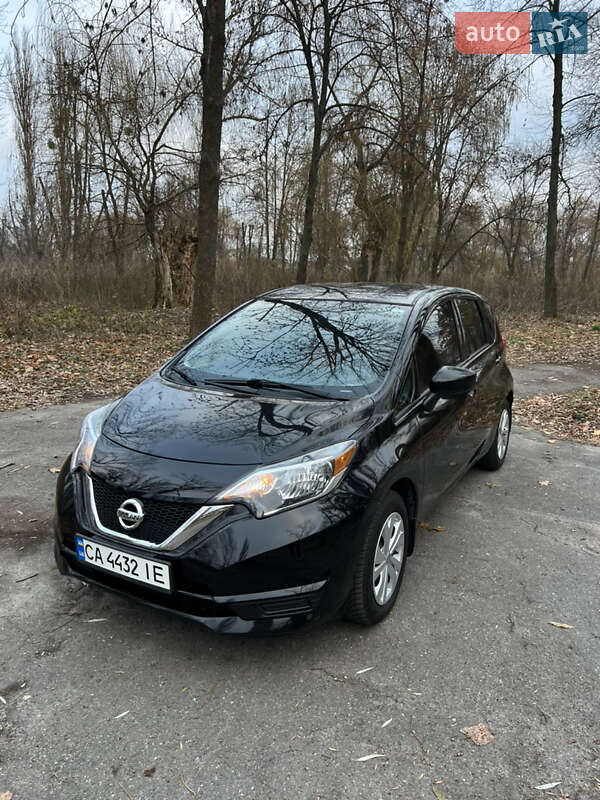 Nissan Versa note (2017)