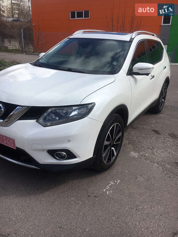 Nissan X-trail (2014)