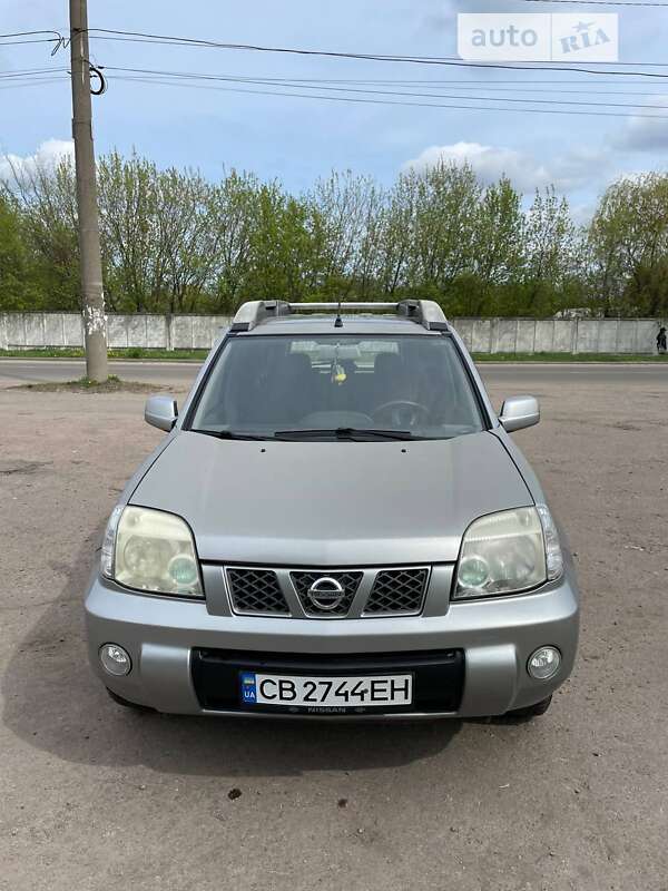 Nissan X-trail (2003)