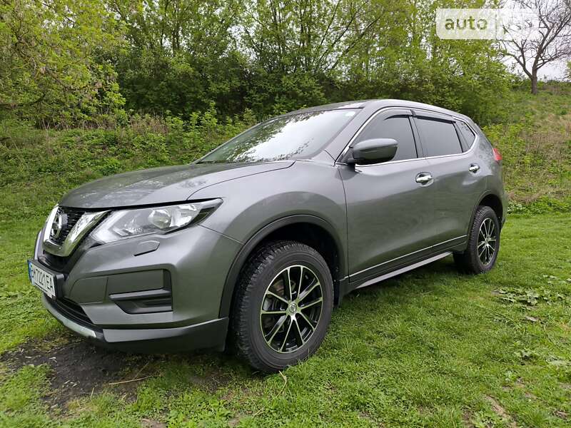 Nissan X-trail (2017)
