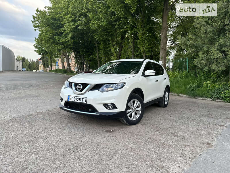 Nissan X-trail (2014)