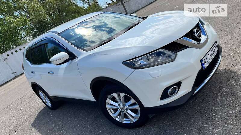 Nissan X-trail (2015)