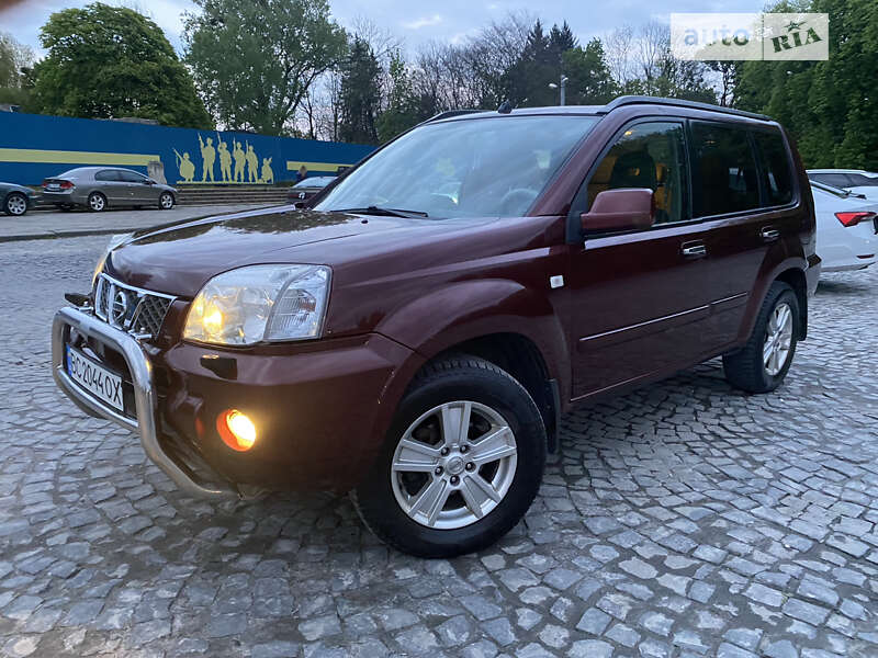 Nissan X-trail (2006)