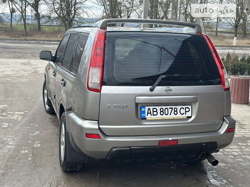 Nissan X-trail (2003)