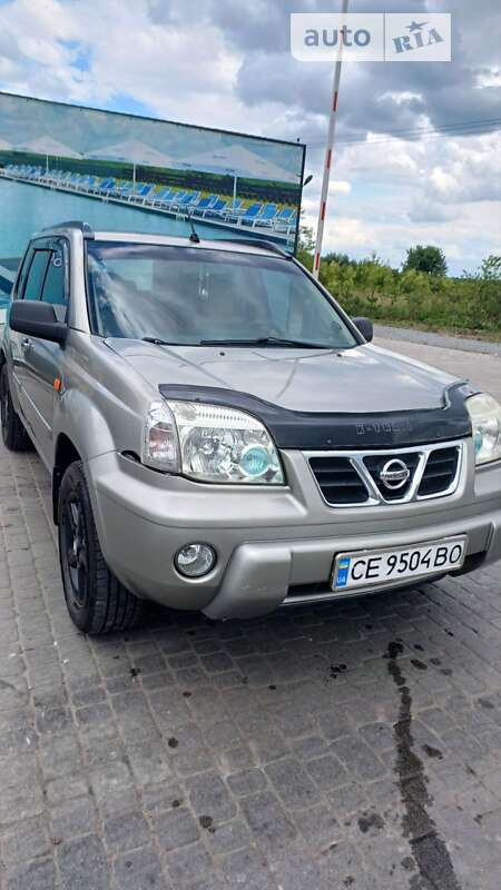Nissan X-trail (2003)